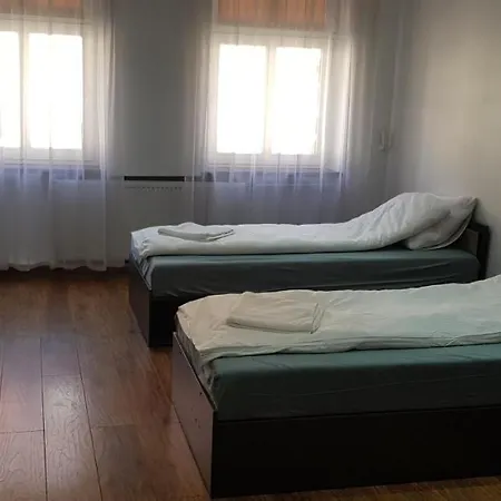 Lägenhet Bednarska 2a *