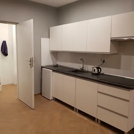 Lägenhet Bednarska 2a *