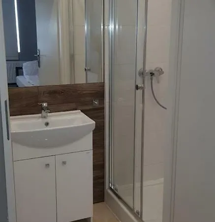 Lägenhet Bednarska 2a *