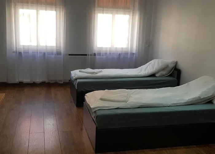 Apartment Bednarska 2a *